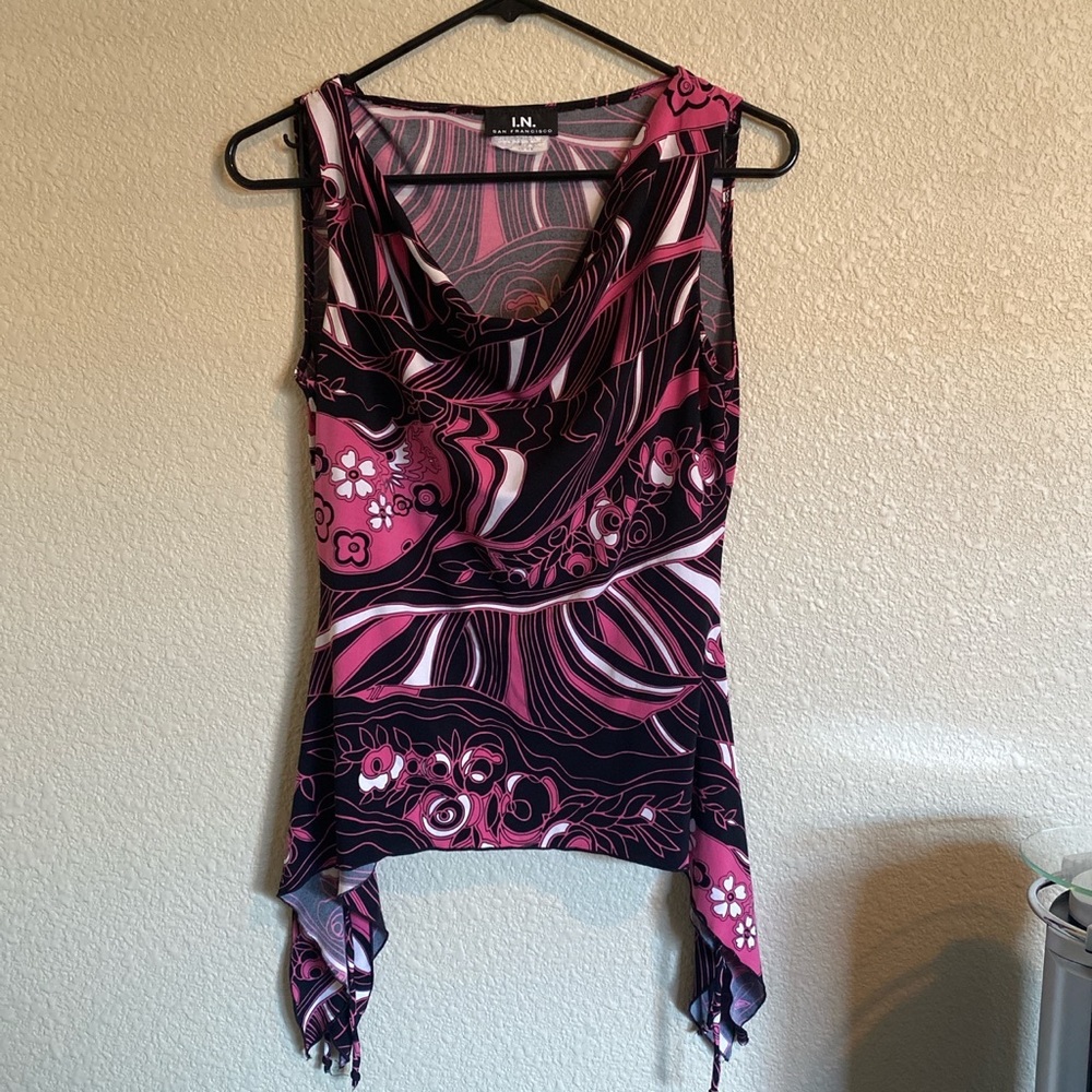 cute acrylic pink and black 90s top